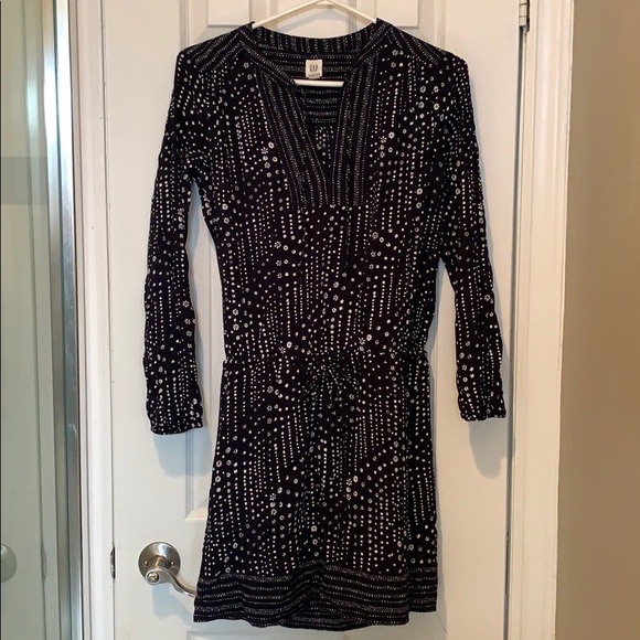 Long sleeved short dress - Picture 2 of 4